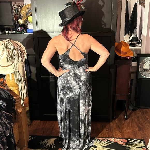 🔥 SOLD 🔥Steve Madden tye dye maxi dress - Picture 8 of 16